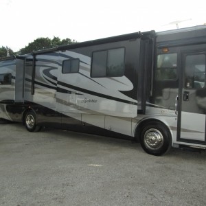 2008 freightliner xc-raised-rail-rear-engine-motor-home-chassis photo