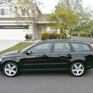 2008 volvo v50 photo
