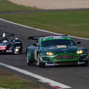 2009 aston-martin v8-vantage photo