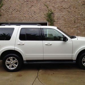 2009 ford explorer photo