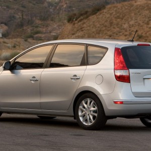 2009 hyundai elantra-touring photo