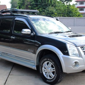 2009 isuzu t7f photo