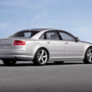 2010 audi a8 photo