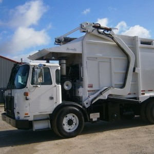 2010 autocar xpeditor photo