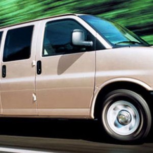 2010 chevrolet express photo