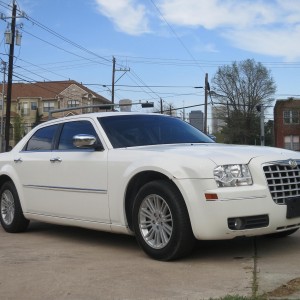 2010 chrysler 300 photo