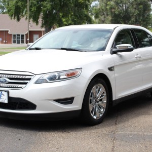2010 ford taurus-limited photo