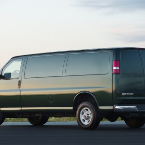 2010 gmc savana photo
