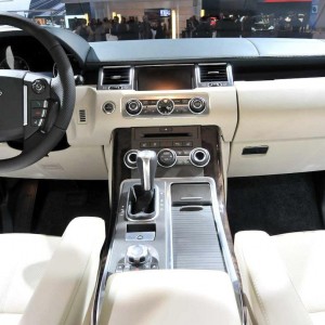 2010 land-rover lr2 photo