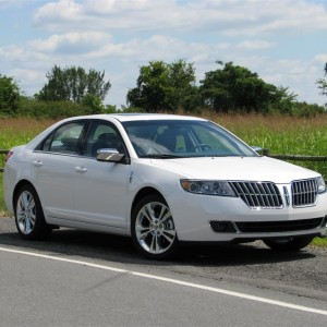 2010 lincoln mkz photo