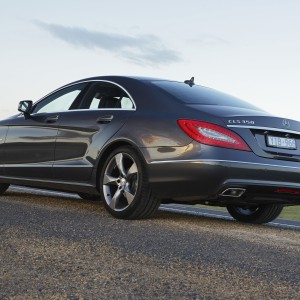 2010 mercedes-benz cls-class photo