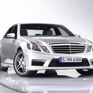 2010 mercedes-benz e63-amg photo