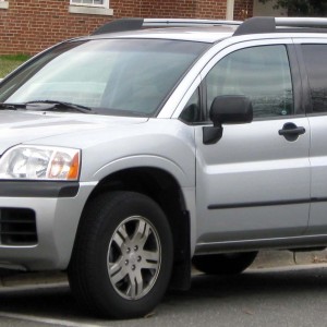 2010 mitsubishi endeavor photo
