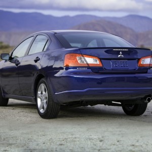 2010 mitsubishi galant photo
