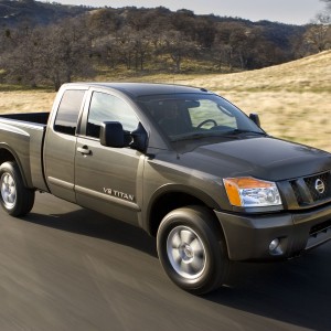2010 nissan titan photo
