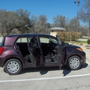 2010 toyota scion-xd photo