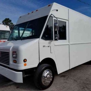 2010 workhorse w42 photo