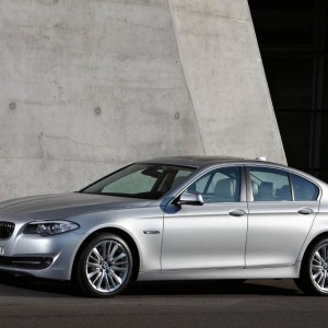2011 bmw 550i photo