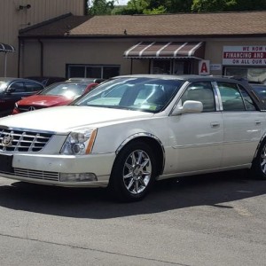 2011 cadillac dts-luxury-collection photo