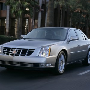 2011 cadillac dts photo