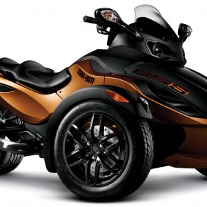 2011 can-am spyder photo