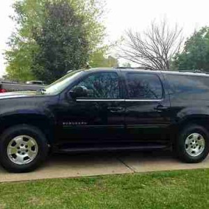 2011 chevrolet suburban-1500-ls photo
