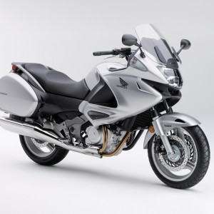 2011 honda nt700vant700v photo