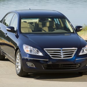 2011 hyundai genesis photo