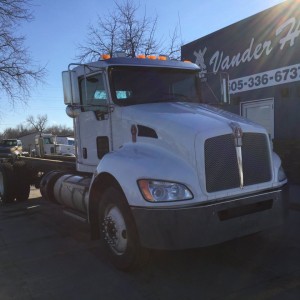 2011 kenworth t8-series photo