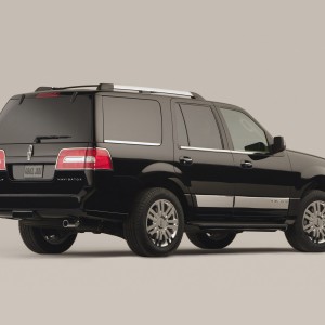 2011 lincoln navigator photo