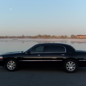 2011 lincoln town-car-executive-l photo