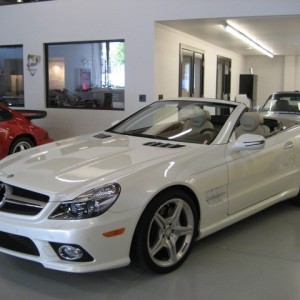 2011 mercedes-benz sl-class photo