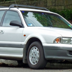 2011 mitsubishi galant photo