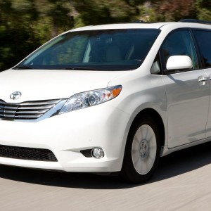 2011 toyota sienna photo