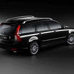 2011 volvo v50 photo
