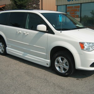 2012 dodge grand-caravan-sxt photo