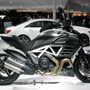 2012 ducati diavel photo