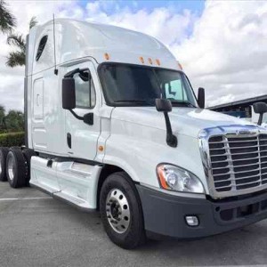 2012 freightliner cascadia photo