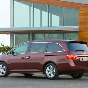 2012 honda odyssey-touring-touring-elite photo