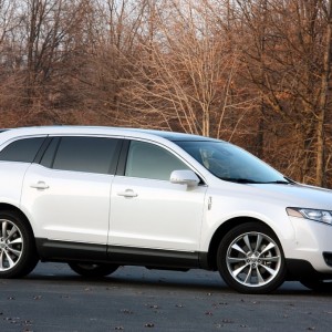 2012 lincoln mkt photo
