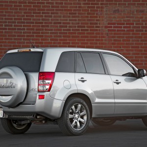 2012 suzuki grand-vitara photo