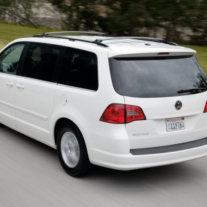 2012 volkswagen routan photo