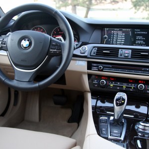 2013 bmw 5-series-535i photo