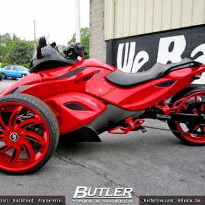 2013 can-am spyder photo