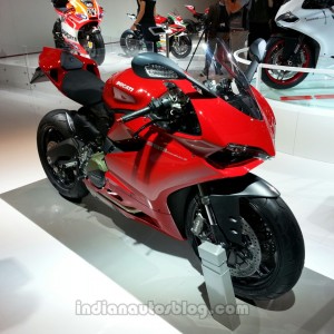 2013 ducati monster photo
