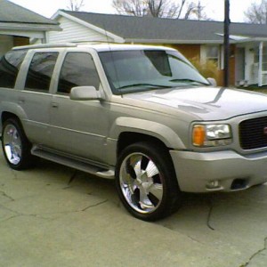 2013 gmc yukon-denali photo