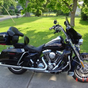 2013 harley-davidson road-king photo