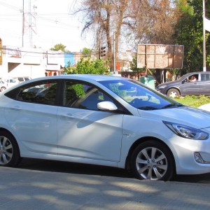 2013 hyundai accent-gls-sedan-manual photo