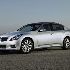 2013 infiniti g37 photo