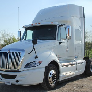 2013 kenworth t6-series photo